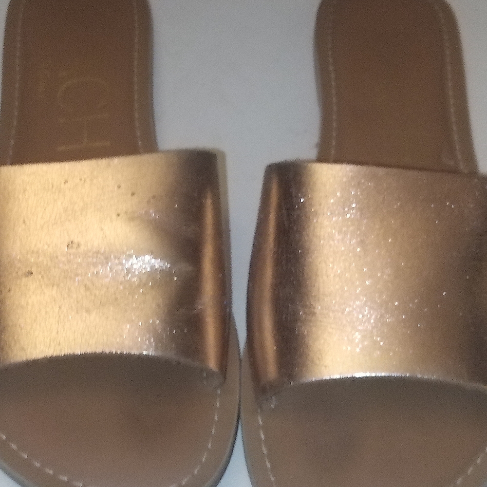 Gold Metallic Sandals with Luxe Finish